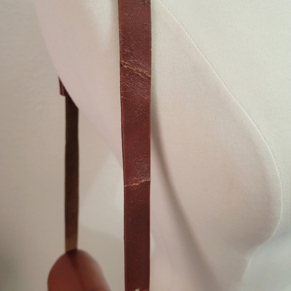 Vintage Thom Hird Handmade Leather Shoulder Bag with TAD Brass Monogram - Picture 10 of 15